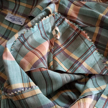 Cargar imagen en el visor de la galería, 1940s - NELLY DON, USA - Adorable Plaid Cotton Dress - W26 (66cm)
