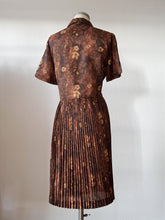 Load image into Gallery viewer, 1950s 1960s - TERGAL, France -  Gorgeous Abstract Dress - W42 (106cm)
