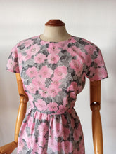 Load image into Gallery viewer, 1950s - Adorable Pink Floral Print Dress - W26 (66cm)
