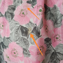 Load image into Gallery viewer, 1950s - Adorable Pink Floral Print Dress - W26 (66cm)
