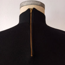 Laden Sie das Bild in den Galerie-Viewer, 1950s - CHRISTELLE, France - Deadstock Stunning Jumper - Sz 44
