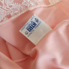 Cargar imagen en el visor de la galería, 1950s - LE CHAT, France - Deadstock - Precious Pink Negligee - Sz 42
