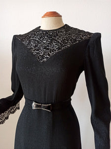 1930s - Stunning Art Deco Rayon Silk Lace Dress - W31 (80cm)