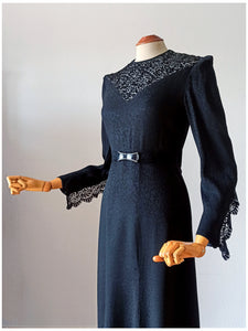 1930s - Stunning Art Deco Rayon Silk Lace Dress - W31 (80cm)