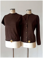 Cargar imagen en el visor de la galería, 1950s 1960s - HEFSA, Spain - Size 4 - Deadstock Brown Twin Set
