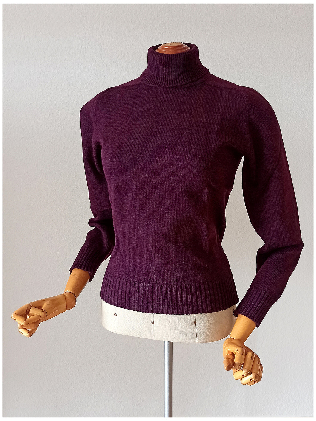 1950s 1960s - CRILENKA, Spain - Deadstock Mulberry Turtleneck