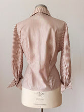 Laden Sie das Bild in den Galerie-Viewer, 1940s 1950s - Fabulous Striped Cotton Blouse - Sz 46
