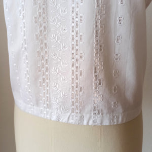 1960s - Adorable White Cotton Blouse