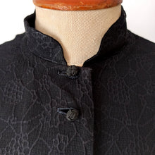 Laden Sie das Bild in den Galerie-Viewer, 1950s - Superb Lantern Sleeves Textured Crepe Blouse - W39 (100cm)
