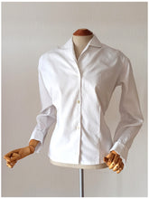 Laden Sie das Bild in den Galerie-Viewer, 1950s - UNWORN - Gorgeous Textured Cotton Blouse - Sz 40
