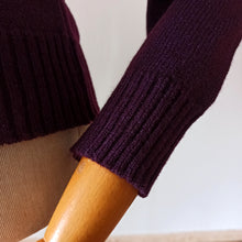 Cargar imagen en el visor de la galería, 1950s 1960s - CRILENKA, Spain - Deadstock Mulberry Turtleneck
