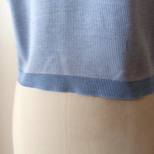 Laden Sie das Bild in den Galerie-Viewer, 1960s - SUBLYM, Spain - Deadstock Blue Knit Top - Sz 4
