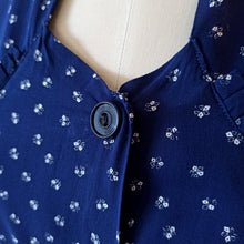 Carica l&#39;immagine nel visualizzatore di Gallery, 1940s - JOELLA-BOUSSAC, Paris - Gorgeous Rayon Floral Dress - Sz 50
