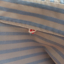 Carica l&#39;immagine nel visualizzatore di Gallery, 1950s - Gorgeous Blue Stripes Blouse - Sz 40
