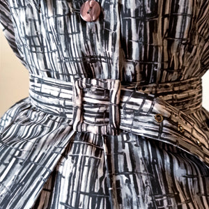 1950s 1960s - GALERIES LAFAYETTE, Paris - Abstract Satin Dress - W27.5 (70cm)