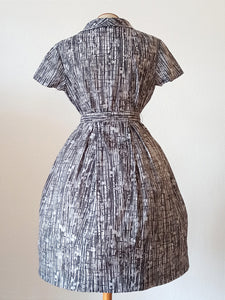 1950s 1960s - GALERIES LAFAYETTE, Paris - Abstract Satin Dress - W27.5 (70cm)