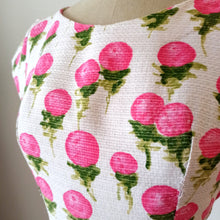 Load image into Gallery viewer, 1950s 1960s - Adorable Floral Print Cotton Dress - W27.5 (70cm)
