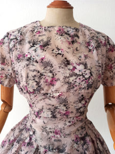 1950s - Adorable Light Pink Floral Dress - W30 (76cm)
