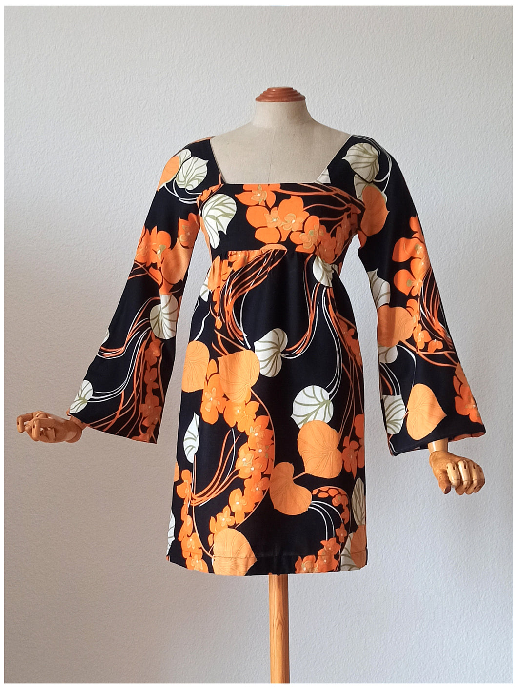 1960s - ERIC W. KASTNER, France - Stunning Bell Sleeves Dress -
