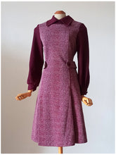 Laden Sie das Bild in den Galerie-Viewer, 1960s 1970s - Gorgeous Burgundy Flecked Dress - W30 (76cm)
