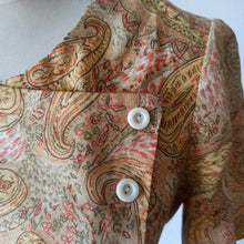 Laden Sie das Bild in den Galerie-Viewer, 1960s - Gorgeous Colors Rayon Dress - W31 (80cm)
