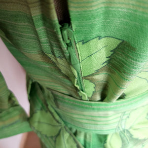 1960s 1970s - Stunning Green Buckle Dress - W27.5 (70cm)