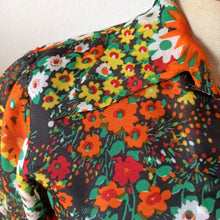 Load image into Gallery viewer, 1970s - Lovely Colorful Floral Dress - W27.5 (70cm)
