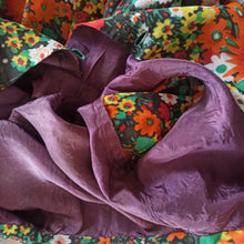 Load image into Gallery viewer, 1970s - Lovely Colorful Floral Dress - W27.5 (70cm)
