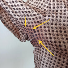 Cargar imagen en el visor de la galería, 1960s - Sophie Grandval, France - Exquisite Silk Blouse
