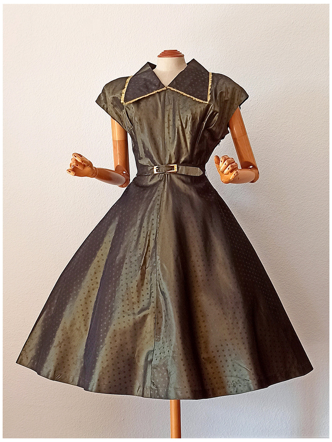 1940s 1950s - Stunning French Green Satin Dress - W28.5 (72cm)