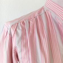 Load image into Gallery viewer, 1940s 1950s - FRANCE - Superb Pink Grey Stripes Cotton Blouse - W35 (90cm)
