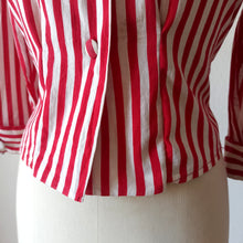 Laden Sie das Bild in den Galerie-Viewer, 1940s 1950s - Gorgeous Candy Stripes Cotton Blouse - W31 (80cm)
