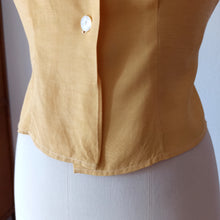 Laden Sie das Bild in den Galerie-Viewer, 1950s - Gorgeous Corn Rayon Blouse - W29 (74cm)
