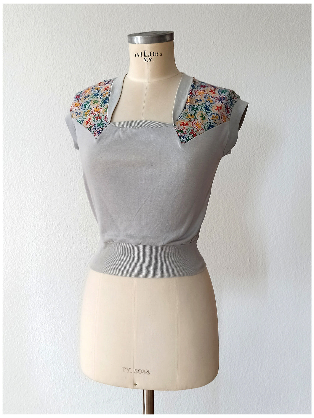 1950s - French Deadstock Embroidered Jumper - Sz S/M