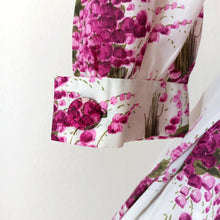 Load image into Gallery viewer, 1950s 1960s - Stunning Parisian Floral Bouquets Dress - W26 (66cm)
