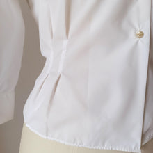 Laden Sie das Bild in den Galerie-Viewer, 1950s - SERMO, France - Exquisite Deadstock Blouse - Sz 46
