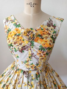 1950s 1960s - Precious Floral Textured Cotton Dress - W25 (64cm)