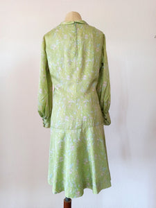 1960s - Beautiful Green Silk Dress - W32 (82cm)