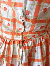 Load image into Gallery viewer, 1950s 1960s - Adorable Pockets Cotton Dress - W27 (70cm)
