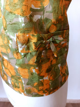 Cargar imagen en el visor de la galería, 1960s - Beautiful Abstract Blouse
