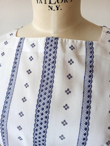 1960s - CHERIE MODELL, Switzerland - Embroidery Blouse - Sz 48