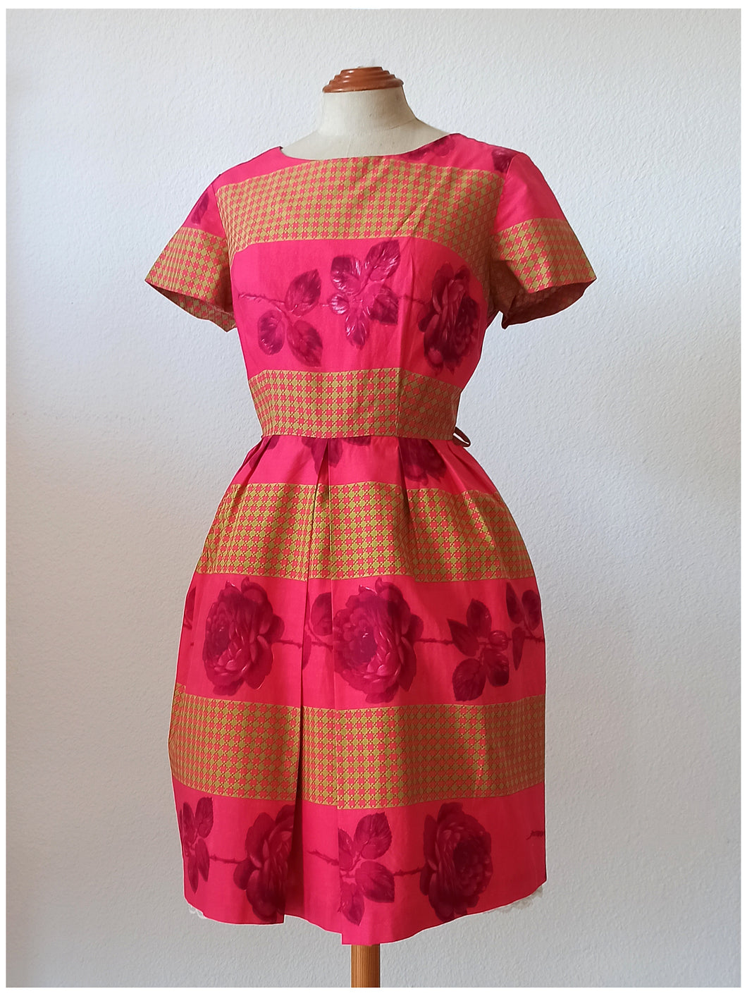 1950s 1960s - Stunning Roseprint Dress - W30 (76cm)