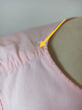 Cargar imagen en el visor de la galería, 1960s - GRAND PASSAGE, France - Pink Cotton Blouse - Sz 44
