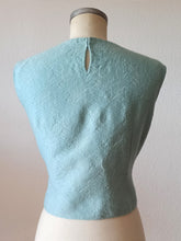 Cargar imagen en el visor de la galería, 1960s - Gorgeous Turquoise Wool Top - W33 (84cm)
