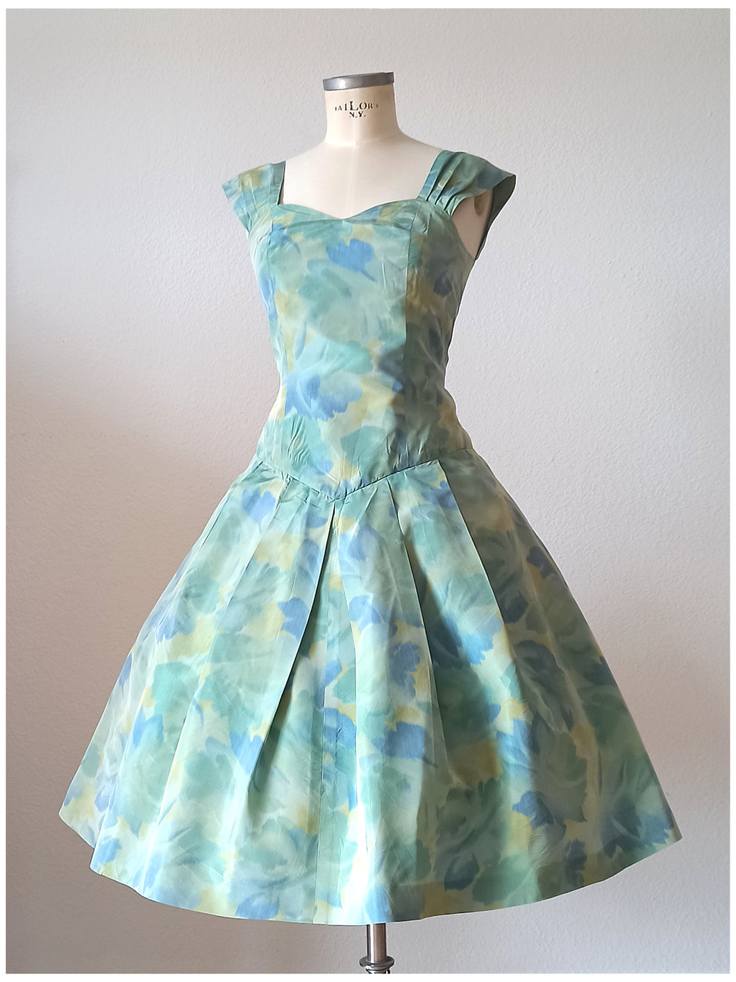 1960s - Superb Silk Dress - W32 (82cm)