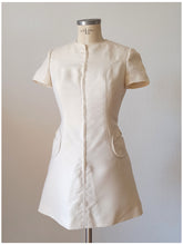 Cargar imagen en el visor de la galería, 1960s - Fabulous Space Age Wool Dress - W30 (76cm)
