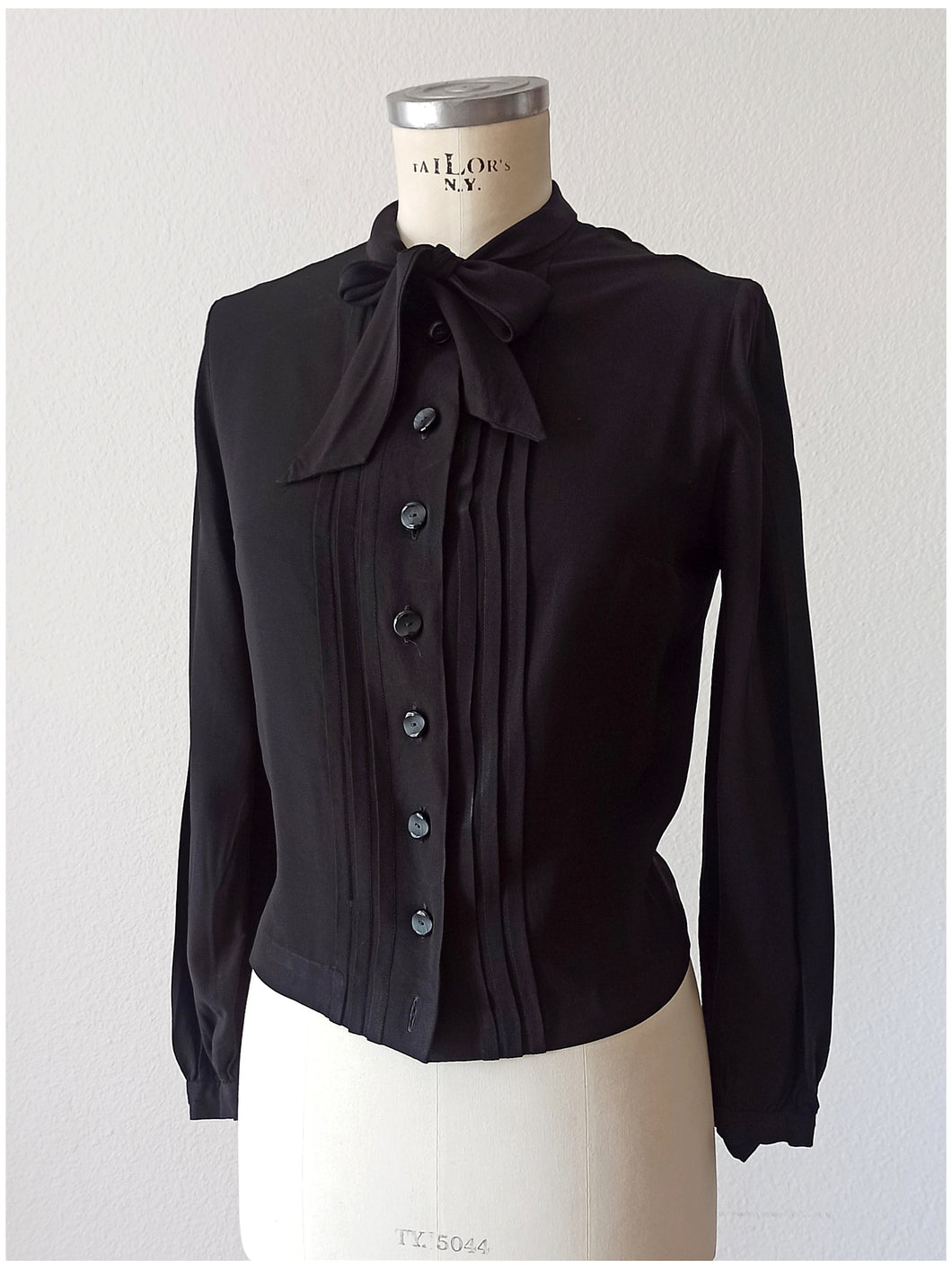 1950s 1960s - Black Crepe Blouse