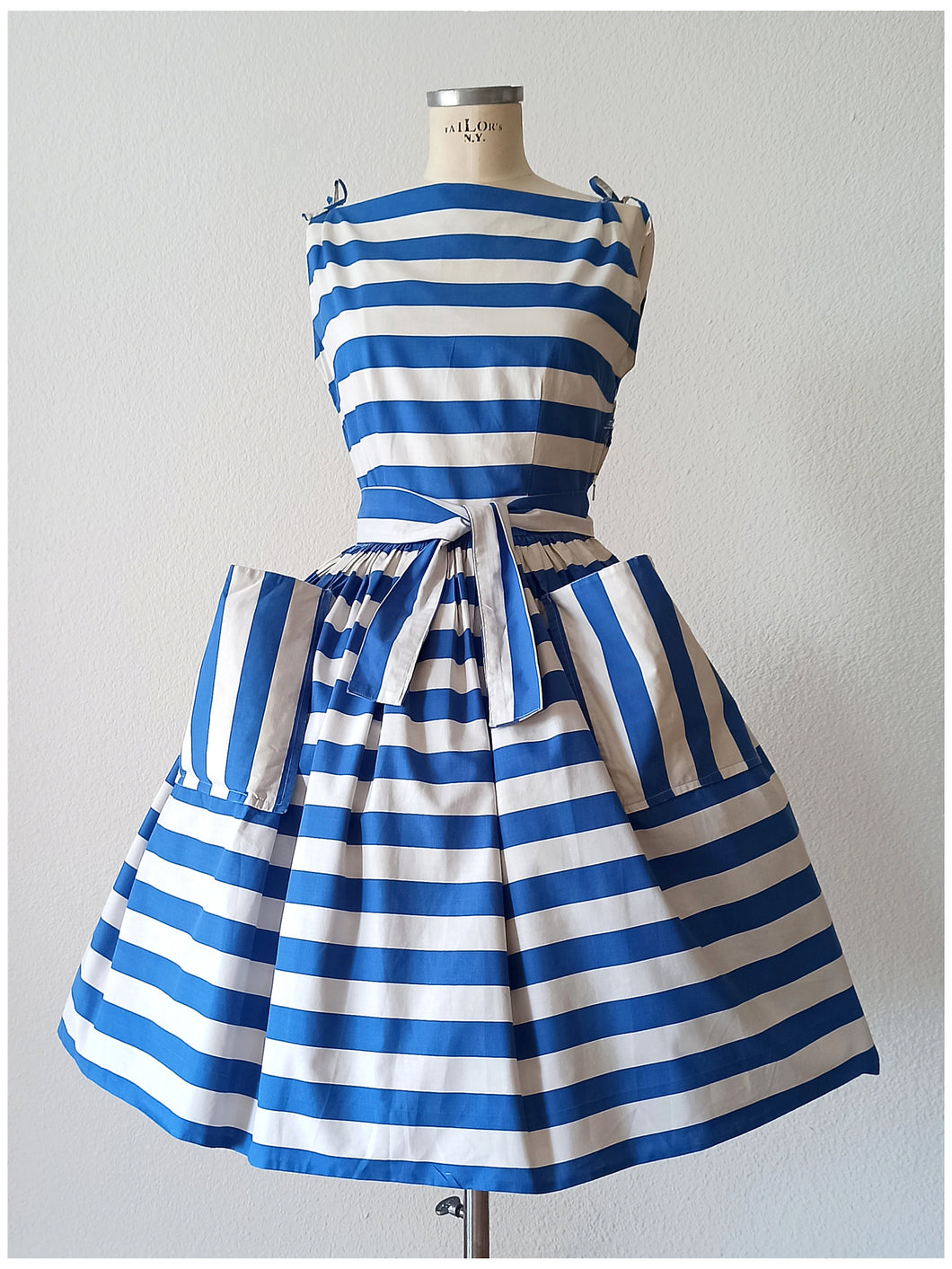 1950s - Iconic Spaghetti Straps Pockets Cotton Dress - W26 (66cm)