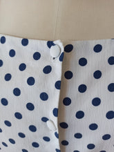 Cargar imagen en el visor de la galería, 1950s 1960s - Dotted Cotton Top - Sz 44
