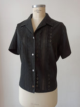 Charger l&#39;image dans la galerie, 1950s 1960s - Black Cotton Blouse - Sz 50
